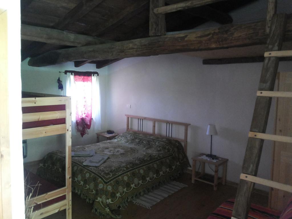 Отель Agriturismo La Fontana Dell'Olmo Molini di Triora Экстерьер фото